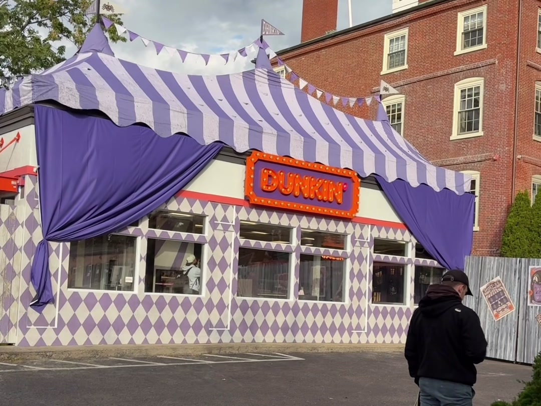 Dunkin' (Downtown Salem)